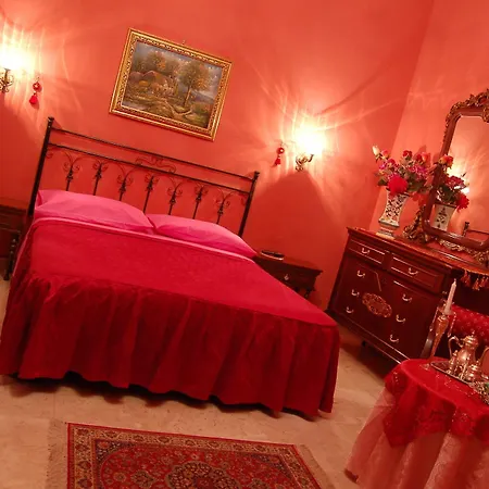 Alessandra Hotel