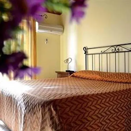 Hotel Alessandra 2*